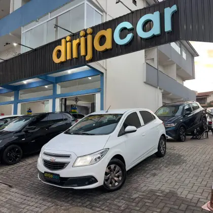 CHEVROLET ONIX 1.0 MPFI LT 8V FLEX 4P MANUAL CHEVROLET ONIX 1.0 MPFI LT 8V FLEX 4P MANUAL