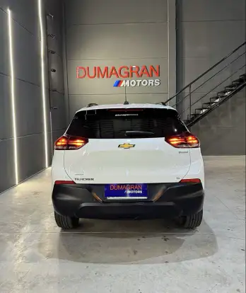 CHEVROLET-TRACKER-2024