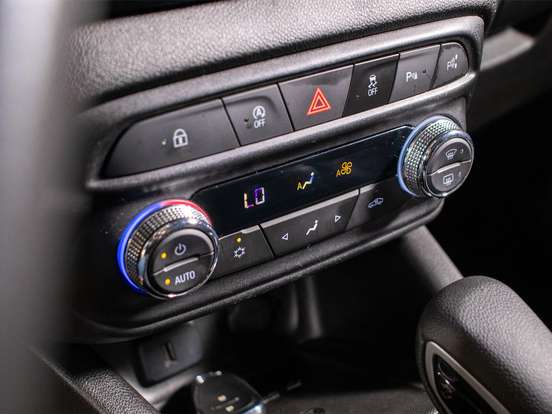CHEVROLET-TRACKER-2024