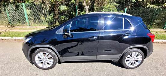 CHEVROLET-TRACKER-2017