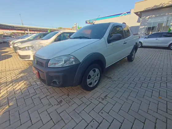 FIAT STRADA 1.4 MPI HARD WORKING CD 8V FLEX 3P MANUAL FIAT STRADA 1.4 MPI HARD WORKING CD 8V FLEX 3P MANUAL
