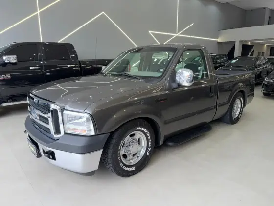 FORD F-250 4.2 XLT 4X2 CS TURBO INTERCOOLER DIESEL 2P MANUAL FORD F-250 4.2 XLT 4X2 CS TURBO INTERCOOLER DIESEL 2P MANUAL
