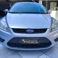 FORD FOCUS 1.6 GLX 8V FLEX 4P MANUAL FORD FOCUS 1.6 GLX 8V FLEX 4P MANUAL