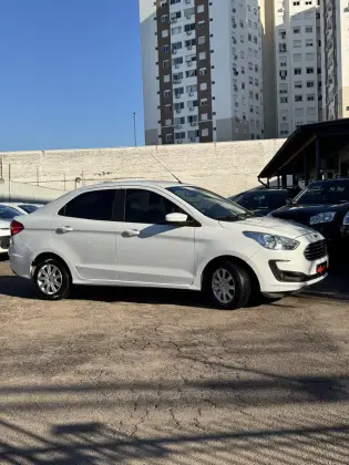 FORD KA 1.5 TI-VCT FLEX SE SEDAN MANUAL FORD KA 1.5 TI-VCT FLEX SE SEDAN MANUAL