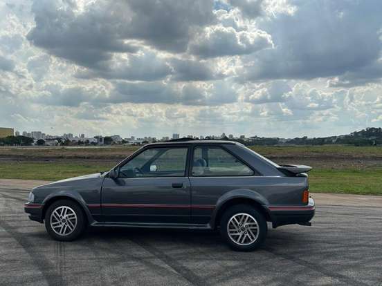 FORD-ESCORT-1.8 XR3 8V GASOLINA 2P MANUAL FORD-ESCORT-1990