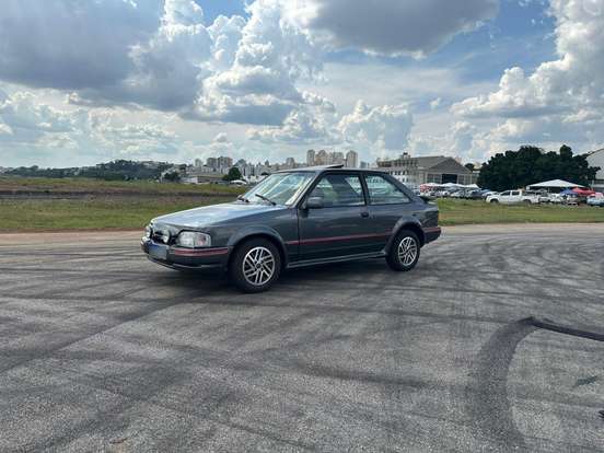 FORD-ESCORT-1.8 XR3 8V GASOLINA 2P MANUAL FORD-ESCORT-1990