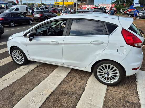FORD-FIESTA-1.0 ECOBOOST SEL HATCH 12V GASOLINA 4P POWERSHIFT FORD-FIESTA-2016
