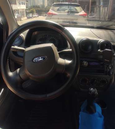 FORD-KA-2010