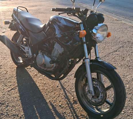 HONDA-CB 500-2001
