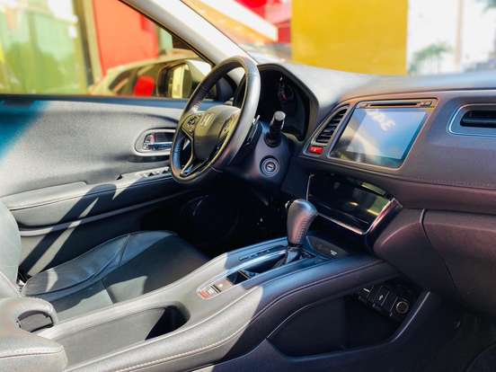 HONDA-HR-V-2017