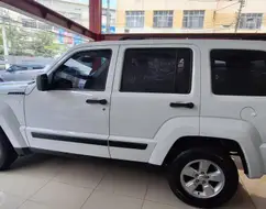 JEEP CHEROKEE 3.7 LIMITED 4X4 V6 12V GASOLINA 4P AUTOMÁTICO JEEP CHEROKEE 3.7 LIMITED 4X4 V6 12V GASOLINA 4P AUTOMÁTICO