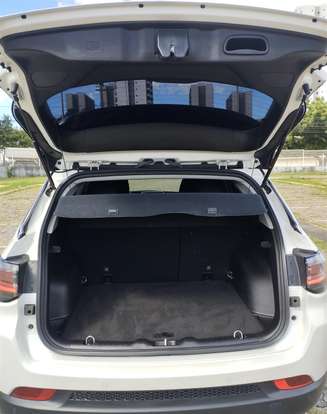 JEEP-COMPASS-2024