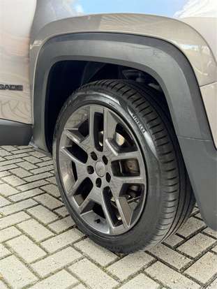 JEEP-RENEGADE-2021