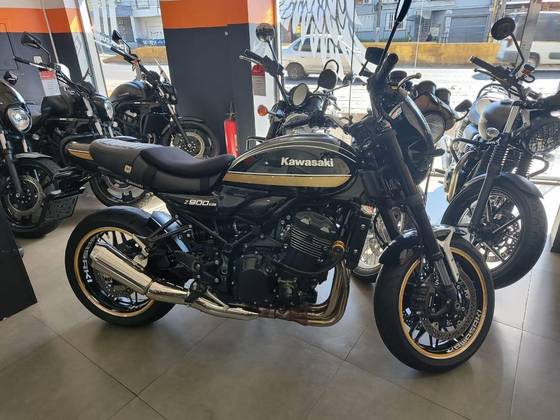 KAWASAKI Z900RS 