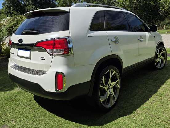 KIA-SORENTO-2.4 16V GASOLINA EX AUTOMÁTICO KIA-SORENTO-2014