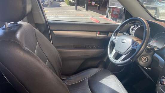 KIA-SORENTO-2014