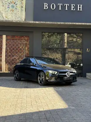 MERCEDES-BENZ-A 200-2019