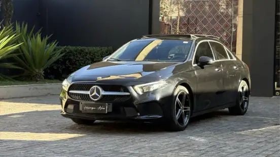 MERCEDES-BENZ-A 200-2019
