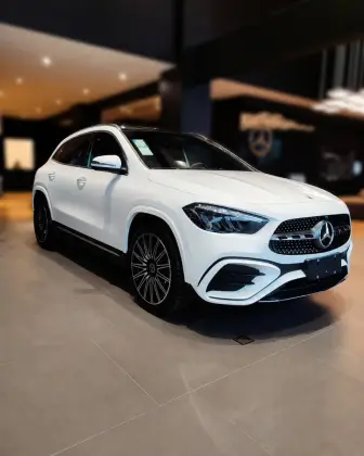 MERCEDES-BENZ GLA 200 1.3 MHEV AMG LINE 7G-DCT MERCEDES-BENZ GLA 200 1.3 MHEV AMG LINE 7G-DCT
