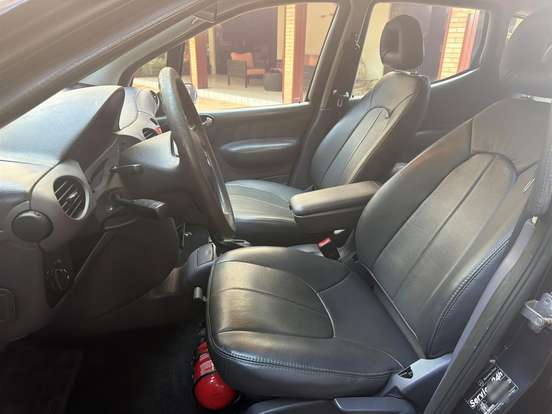 MERCEDES-BENZ-CLASSE A-1.9 190 ELEGANCE GASOLINA 4P MANUAL MERCEDES-BENZ-CLASSE A-2004