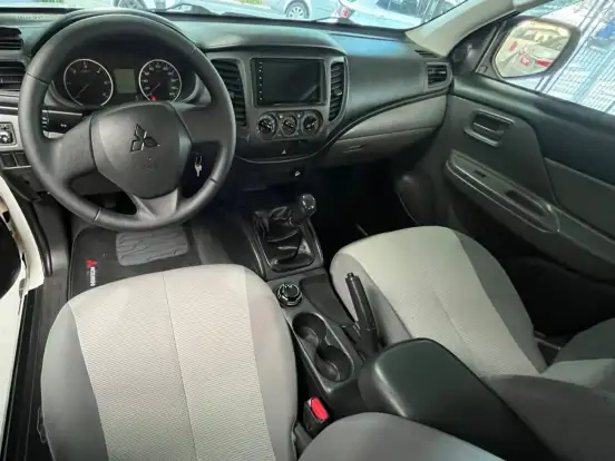 MITSUBISHI-L200 TRITON-2020