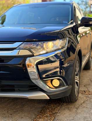 MITSUBISHI-OUTLANDER-2018
