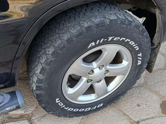 MITSUBISHI-PAJERO-2.5 HD 4X4 8V TURBO INTERCOOLER DIESEL 4P MANUAL MITSUBISHI-PAJERO-2007
