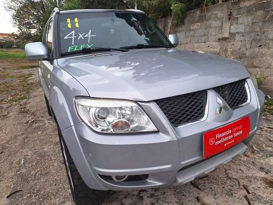 MITSUBISHI-PAJERO TR4-2010