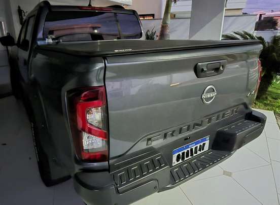 NISSAN-FRONTIER-2024