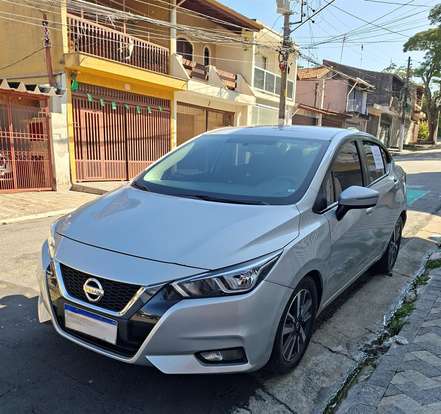NISSAN-VERSA-2023