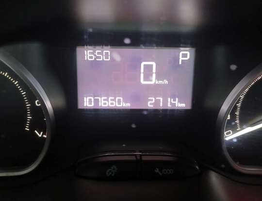 PEUGEOT-2008-2018