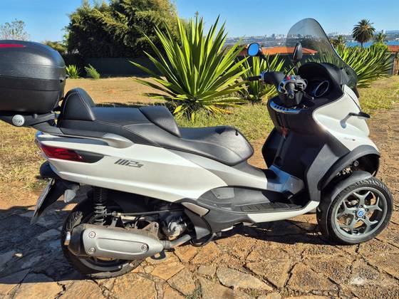 PIAGGIO MP3 300 