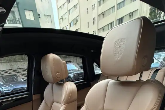 PORSCHE-MACAN-2023