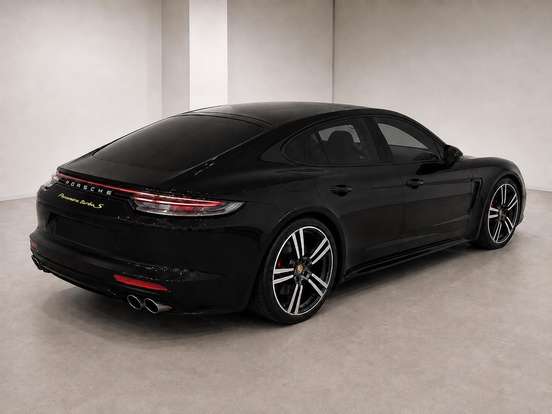 PORSCHE-PANAMERA-2011