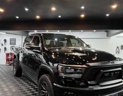 RAM 1500 5.7 V8 GASOLINA REBEL CD 4X4 AUTOMÁTICO RAM 1500 5.7 V8 GASOLINA REBEL CD 4X4 AUTOMÁTICO