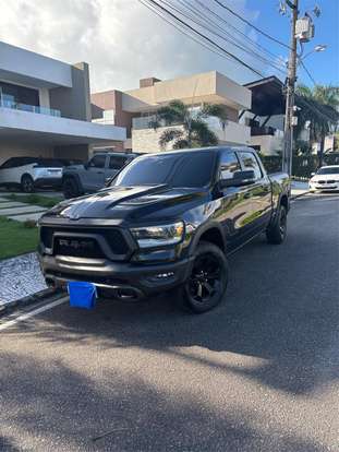 RAM-1500-5.7 V8 GASOLINA REBEL CD 4X4 AUTOMÁTICO RAM-1500-2023