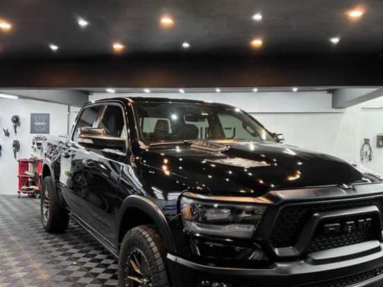 RAM-1500-5.7 V8 GASOLINA REBEL CD 4X4 AUTOMÁTICO RAM-1500-2022