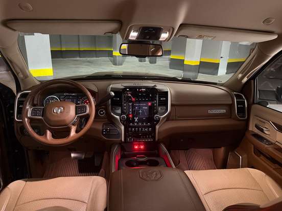 RAM-2500-6.7 I6 TURBO DIESEL LARAMIE CD 4X4 AUTOMÁTICO RAM-2500-2020