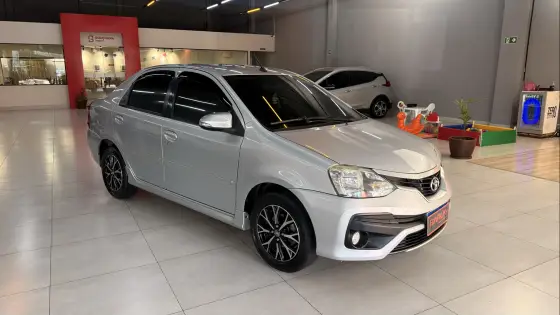 TOYOTA ETIOS 1.5 PLATINUM SEDAN 16V FLEX 4P AUTOMÁTICO TOYOTA ETIOS 1.5 PLATINUM SEDAN 16V FLEX 4P AUTOMÁTICO