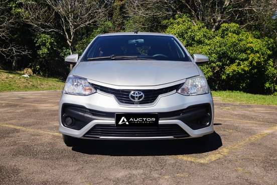 TOYOTA-ETIOS-2017
