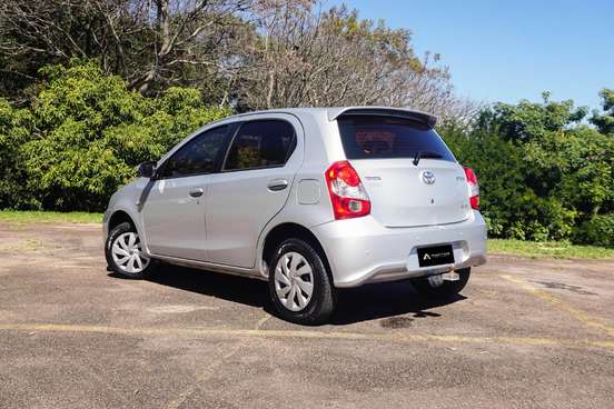 TOYOTA-ETIOS-1.5 XS 16V FLEX 4P MANUAL TOYOTA-ETIOS-2017