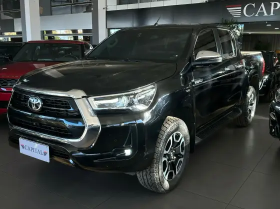 TOYOTA HILUX 2.8 D-4D TURBO DIESEL CD SRX 4X4 AUTOMÁTICO TOYOTA HILUX 2.8 D-4D TURBO DIESEL CD SRX 4X4 AUTOMÁTICO