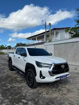 TOYOTA HILUX 2.8 SR CHALLENGE 4X4 CD 16V DIESEL 4P AUTOMÁTICO TOYOTA HILUX 2.8 SR CHALLENGE 4X4 CD 16V DIESEL 4P AUTOMÁTICO