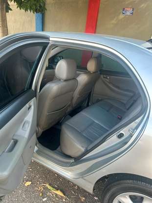 TOYOTA-COROLLA-2004