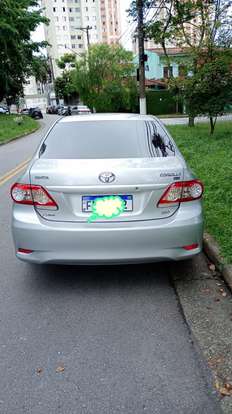 TOYOTA-COROLLA-2012