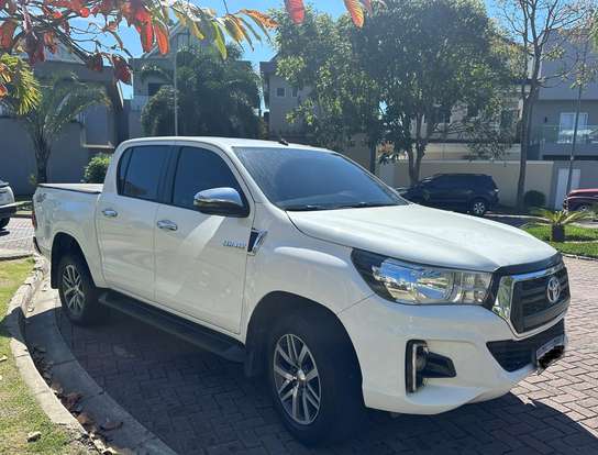 TOYOTA-HILUX-2018