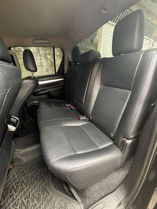 TOYOTA-HILUX-2019