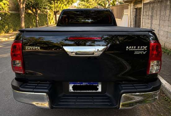TOYOTA-HILUX-2019