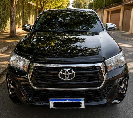 TOYOTA-HILUX-2019