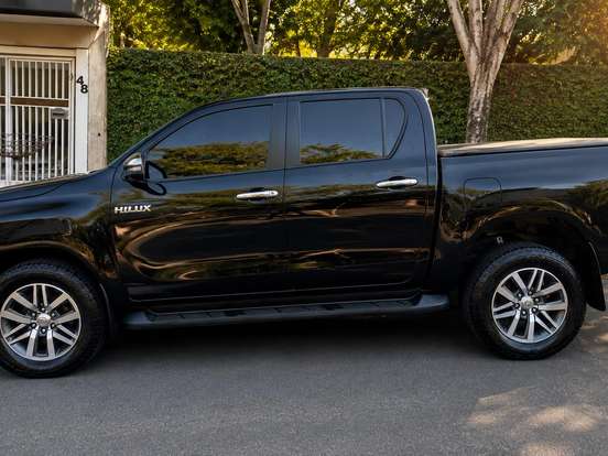 TOYOTA-HILUX-2.8 SRV 4X4 CD 16V DIESEL 4P AUTOMÁTICO TOYOTA-HILUX-2019
